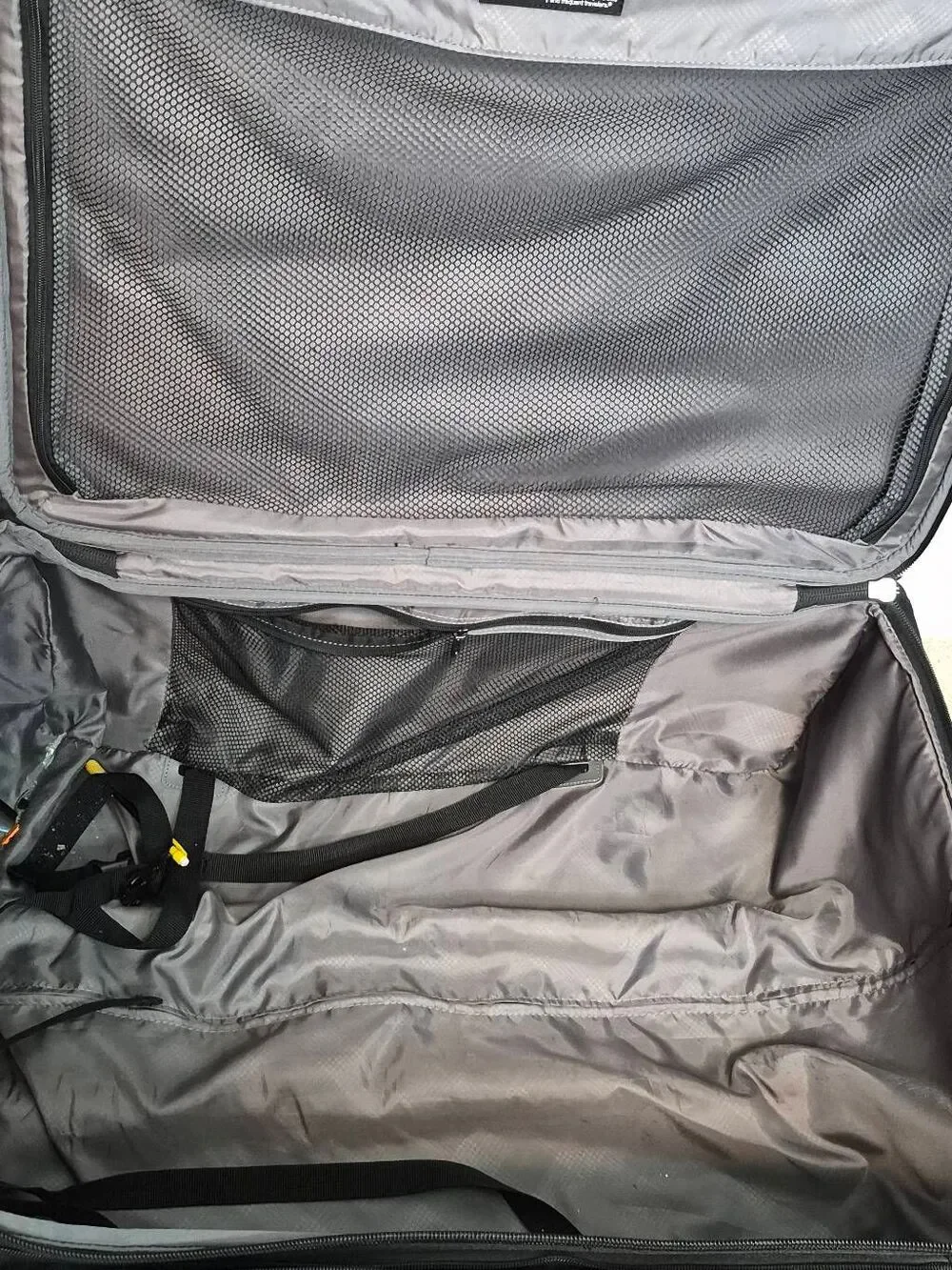 Travelpro spinner luggage